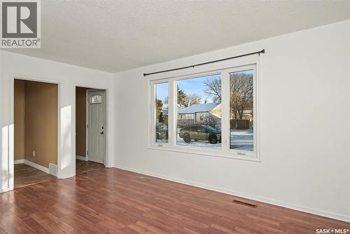 22 Elizabeth Crescent, Regina, SK - Indoor Photo Showing Other Room