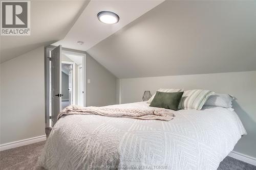38 Mary Street, Chatham, ON - Indoor Photo Showing Bedroom