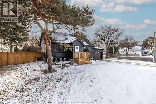 38 Mary Street, Chatham, ON - Outdoor