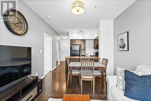102 - 120 Dallimore Circle, Toronto, ON - Indoor