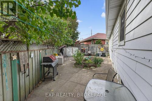 212 Robinson Street, Greater Napanee (Greater Napanee), ON - Outdoor With Exterior