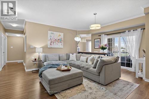 211 - 45 FERNDALE DRIVE S  Barrie, ON L4N 5W7