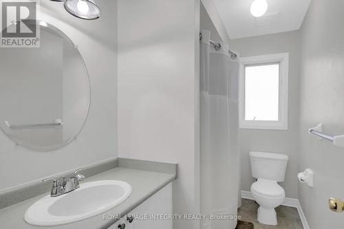 22 Halkirk Avenue, Ottawa, ON - Indoor Photo Showing Bathroom