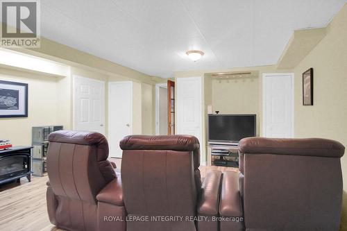 22 Halkirk Avenue, Ottawa, ON - Indoor