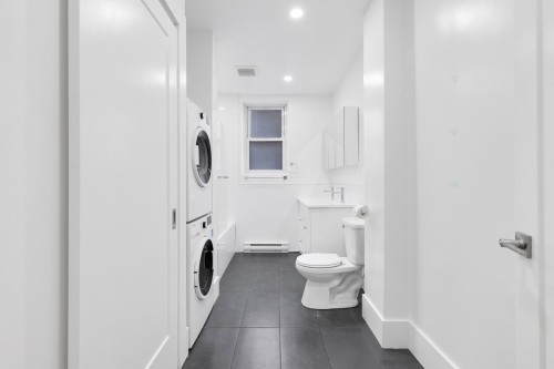 Bathroom - 29-5235 Ch. De La Côte-St-Luc, Montréal (Côte-Des-Neiges/Notre-Dame-De-Grâce), QC - Indoor