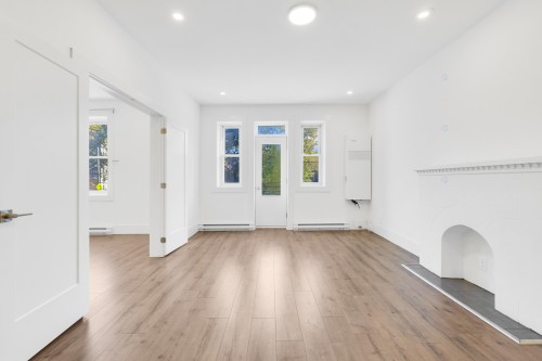 Living Room - 29-5235 Ch. De La Côte-St-Luc, Montréal (Côte-Des-Neiges/Notre-Dame-De-Grâce), QC - Indoor Photo Showing Other Room