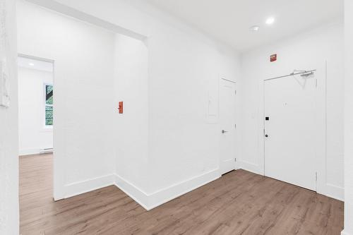 Hall - 29-5235 Ch. De La Côte-St-Luc, Montréal (Côte-Des-Neiges/Notre-Dame-De-Grâce), QC - Indoor Photo Showing Other Room