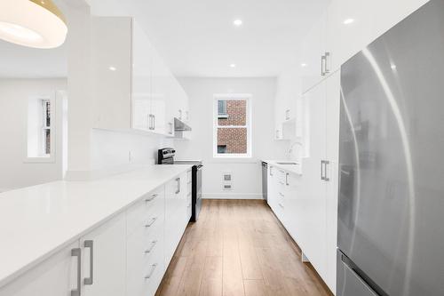 Kitchen - 29-5235 Ch. De La Côte-St-Luc, Montréal (Côte-Des-Neiges/Notre-Dame-De-Grâce), QC - Indoor Photo Showing Kitchen