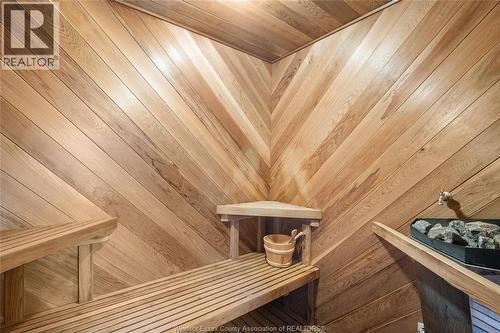 128 Marine, Tecumseh, ON - Indoor Photo Showing Other Room