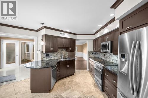 128 Marine, Tecumseh, ON - Indoor Photo Showing Kitchen With Upgraded Kitchen