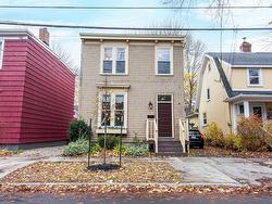 1246 Edward Street  Halifax, NS B3H 3H4