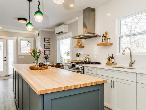 15 Hillcrest Avenue, Wolfville, NS 