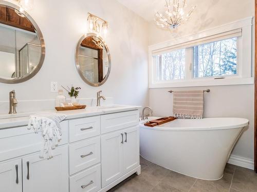 15 Hillcrest Avenue, Wolfville, NS 