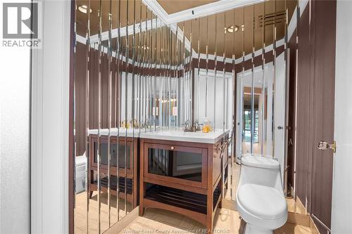 128 Marine, Tecumseh, ON - Indoor