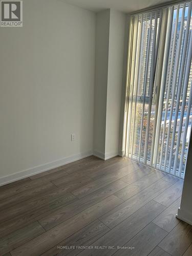 720 - 5858 Yonge Street, Toronto, ON - Indoor Photo Showing Other Room