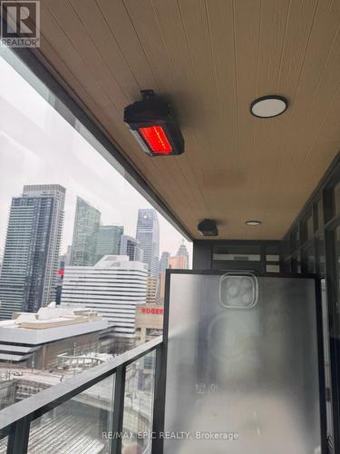 1611 - 1 Concord Cityplace Way, Toronto, ON - Outdoor With Balcony With Exterior