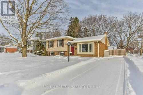 4 Maxwell Crescent, London North (North H), ON - Outdoor With Facade