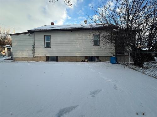 1252 5 Street, Brandon, MB - Outdoor