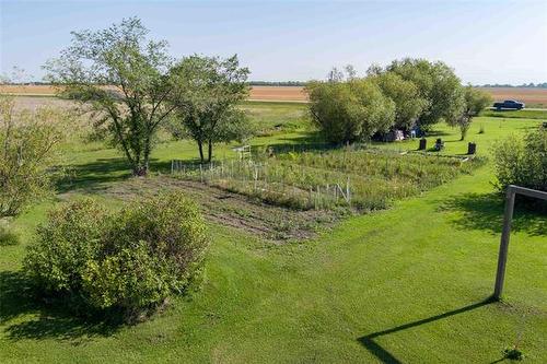 4004 Pipeline Rd, West St Paul, MB 