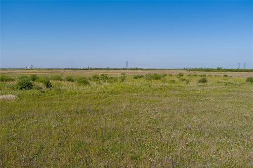 4004 Pipeline Rd, West St Paul, MB 