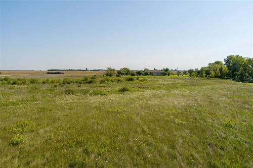 4004 Pipeline Rd, West St Paul, MB 