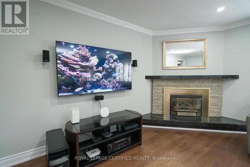 4464 Weymouth Commons Crescent, Mississauga, ON - Indoor Photo Showing Living Room With Fireplace