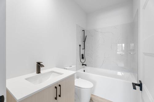 Bathroom - 6-59 10E Avenue, Deux-Montagnes, QC - Indoor Photo Showing Bathroom