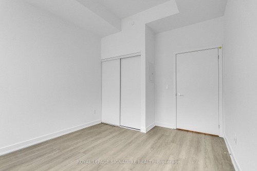 917-1007 The Queensway N/A, Toronto, ON - Indoor Photo Showing Other Room