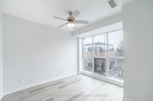 402-11 Soho Street, Toronto, ON - Indoor Photo Showing Other Room