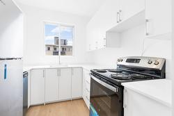 9-6645 Av. Fielding  Montréal (Côte-Des-Neiges/Notre-Dame-De-Grâce), QC H4V 1N2
