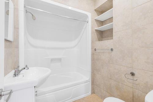 Salle de bains - 9-6645 Av. Fielding, Montréal (Côte-Des-Neiges/Notre-Dame-De-Grâce), QC - Indoor Photo Showing Bathroom