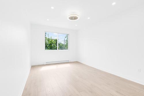 Chambre à coucher - 9-6645 Av. Fielding, Montréal (Côte-Des-Neiges/Notre-Dame-De-Grâce), QC - Indoor Photo Showing Other Room