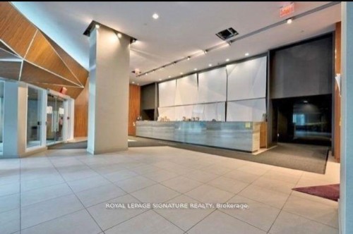 3706-75 Queens Wharf N/A, Toronto, ON - Indoor Photo Showing Other Room