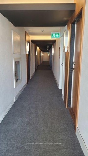 3706-75 Queens Wharf N/A, Toronto, ON - Indoor Photo Showing Other Room