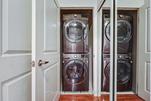 3706-75 Queens Wharf N/A, Toronto, ON - Indoor Photo Showing Laundry Room