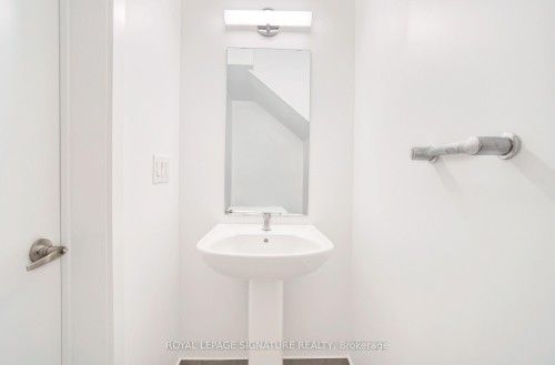 7-3492 Widdicombe Way, Mississauga, ON - Indoor Photo Showing Bathroom