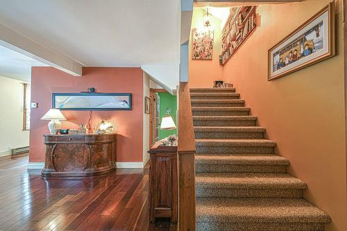 Staircase - 1418 Rue Labelle, Sainte-Adèle, QC - Indoor Photo Showing Other Room