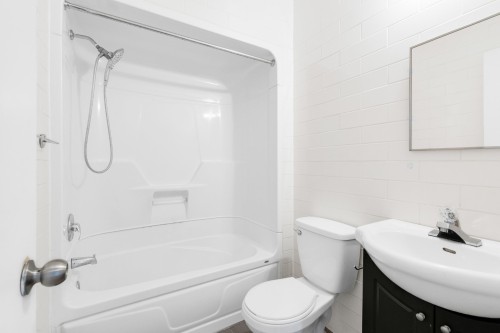 Salle de bains - 12-6635 Av. Fielding, Montréal (Côte-Des-Neiges/Notre-Dame-De-Grâce), QC - Indoor Photo Showing Bathroom