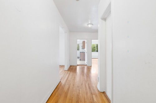 Corridor - 12-6635 Av. Fielding, Montréal (Côte-Des-Neiges/Notre-Dame-De-Grâce), QC - Indoor Photo Showing Other Room
