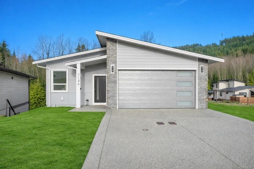 7146 Elkridge Rd, Lake Cowichan, BC 