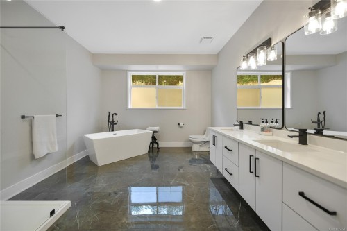 1238 Bluebell Pl, North Saanich, BC 