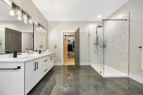 1238 Bluebell Pl, North Saanich, BC 