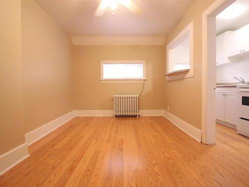 50 Ontario Street, Thunder Bay, ON - Indoor Photo Showing Other Room
