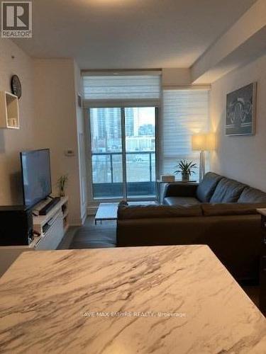 204 - 1486 Bathrust Street, Toronto, ON - Indoor Photo Showing Living Room