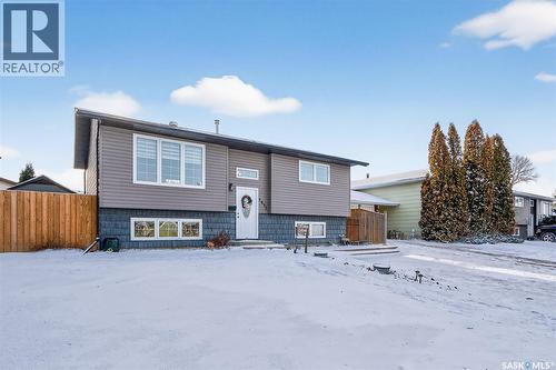 1625 Smith Street, Moose Jaw, SK - Outdoor