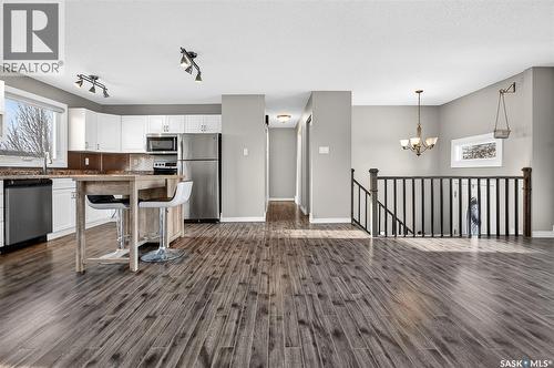 1625 Smith Street, Moose Jaw, SK - Indoor Photo Showing Kitchen