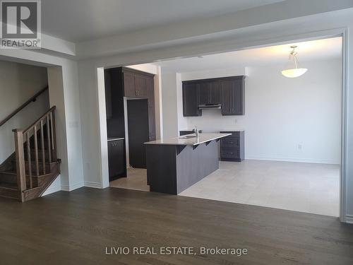 1473 Melville Bonus Crescent, Milton, ON - Indoor Photo Showing Kitchen