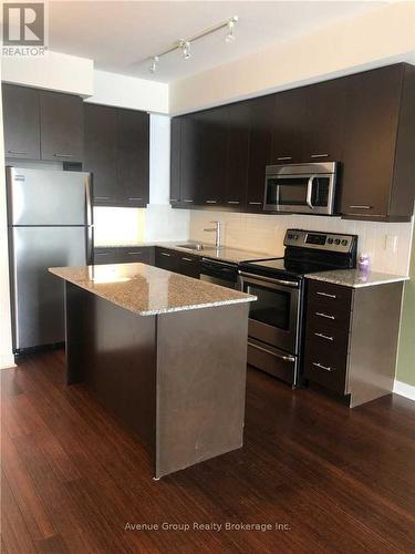 1207 - 360 Square One Drive, Mississauga, ON - Indoor Photo Showing Kitchen