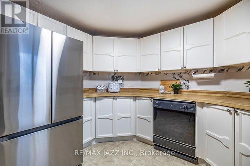 119 Wilmot Trail, Clarington (Bowmanville), ON - Indoor Photo Showing Kitchen