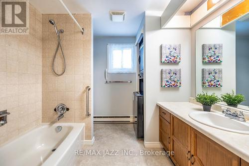 119 Wilmot Trail, Clarington (Bowmanville), ON - Indoor Photo Showing Bathroom
